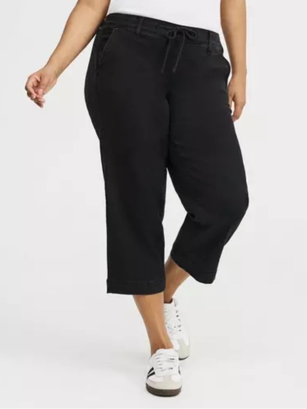 Torrid Super Soft Denim Crop Weekend Wide Leg Drawstring Jeans Black 3/3X